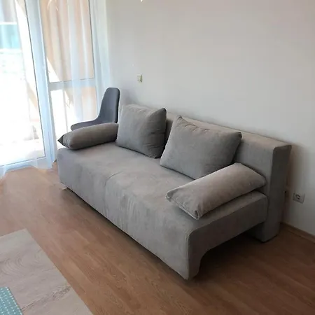 първа линия лазур *